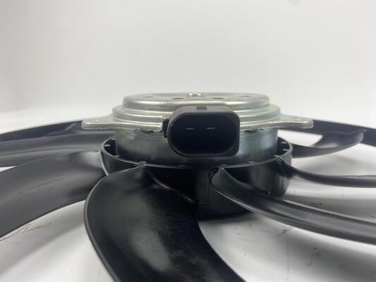 Automobil-Klimaanlage Elektrischer Kühlerventilator für Audi A4L Q5 B8 B9 Q3 A5 C7 OEM 8K0959455G Automobil-A/C-Kühlsystem