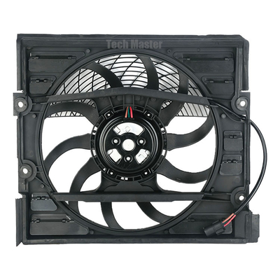 Der 64546921383 Maschinen-Ventilator für BMW E38 400W 3 steckt Selbstventilator fest
