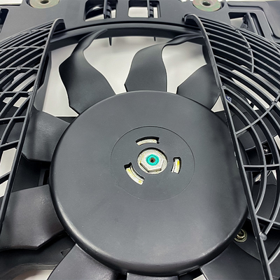 E39 Kühlerventilator 300W Elektrikventilator Kühlerventilator Kühlventilatorsammlung für Motormodell